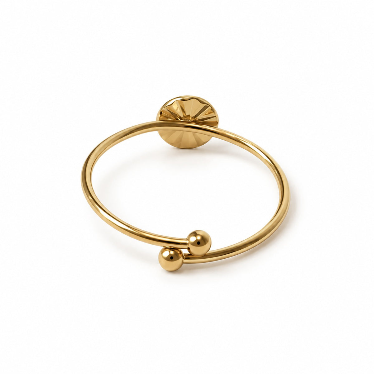 Anillo dorado modelo 4 vista trasera