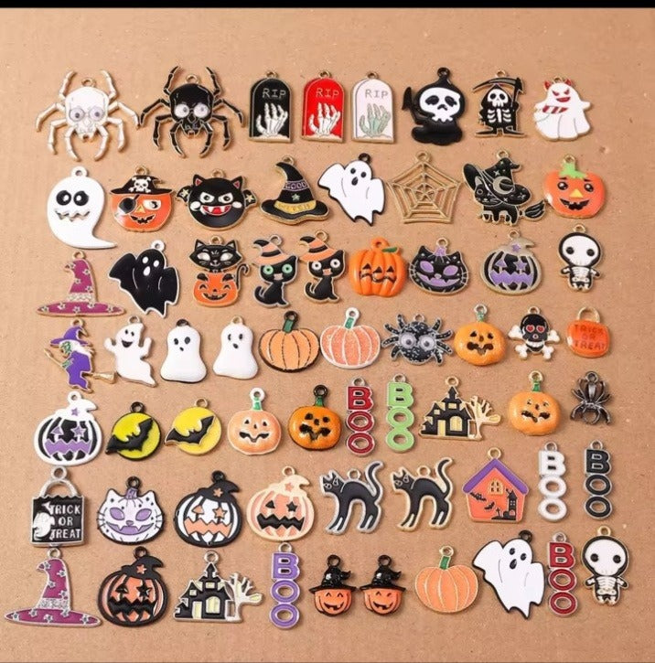 Dijes Halloween disponibles